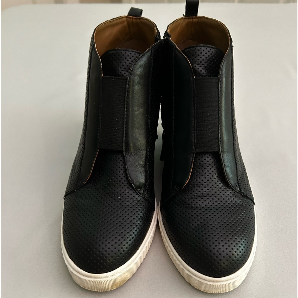 Linea Paolo Original Wedge Sneaker Bootie Black Sz 7